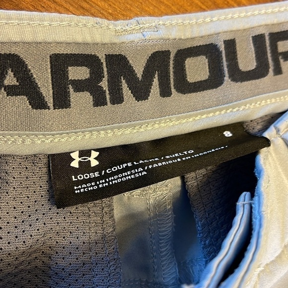 Under armour youth dress or golf shorts in light grey size youth 8 - Picture 3 of 7